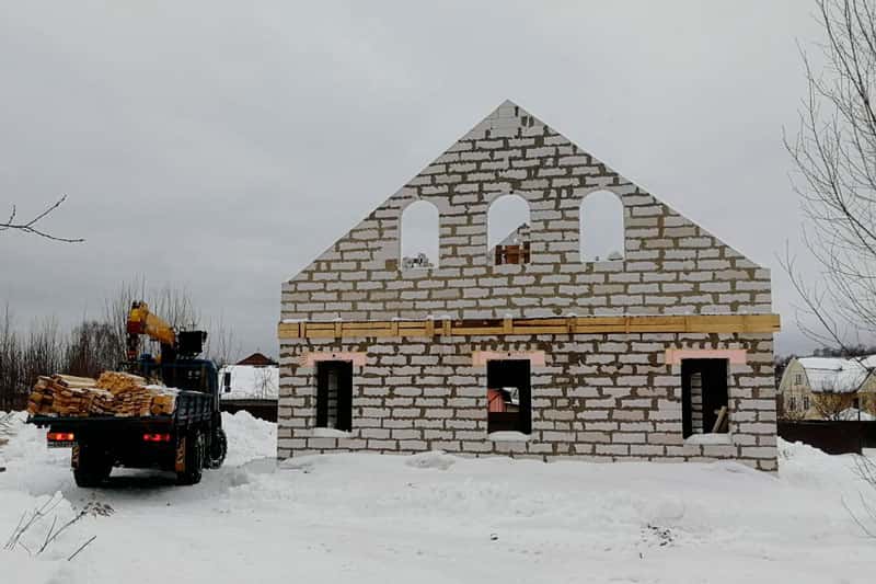 «Мы взяли и скинулись». В старорусском Смоленске строится первый старообрядческий храм, хотя древних церквей здесь несколько