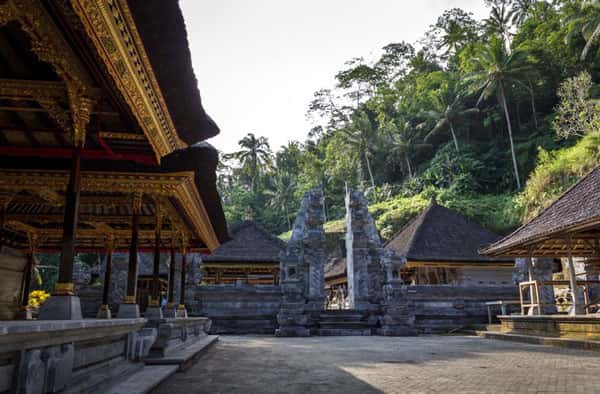 «Аэрофлот» планирует осенью запустить рейсы на Бали