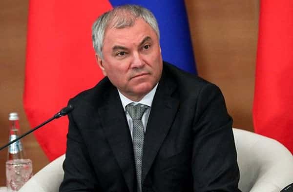 Володин: чиновникам в РФ следует пользоваться автомобилями российского производства