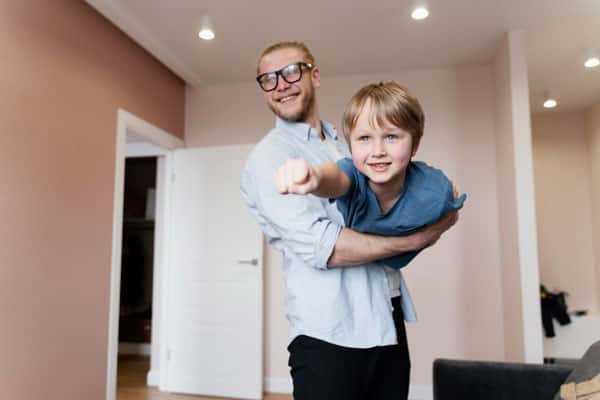 В Госдуме рассказали, будут ли изымать детей, уже усыновлённых трансгендерами