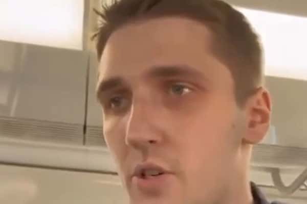 В Москве задержаны двое мужчин, которые сделали замечание девушке в метро из-за ношения мусульманского никаба. Видео