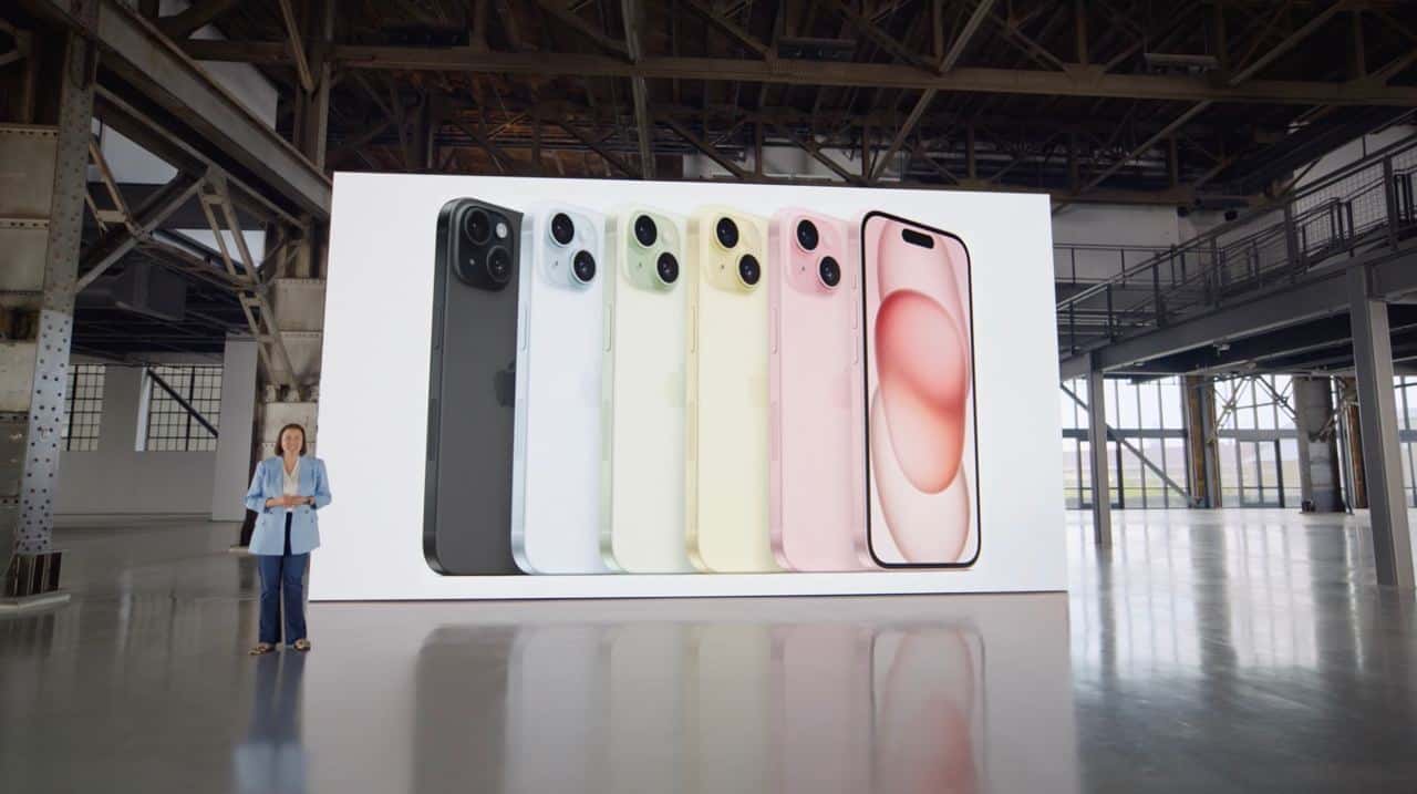 Apple представила iPhone 15