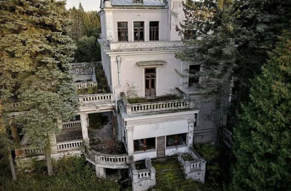 Дачу Сталина в Подмосковье продают за 400 миллионов рублей