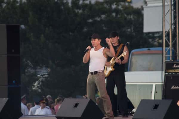 Гитарист Газманова из ревности избил московского бизнесмена