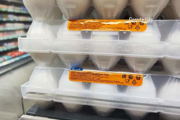 В регионах начали ограничивать продажу яиц в одни руки