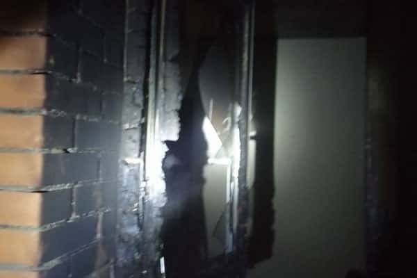 В новогоднюю ночь в России во время салютов загорелись 2 квартиры. Видео