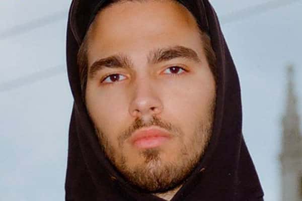 Музыкант Петар Мартич начал борьбу за право остаться в России