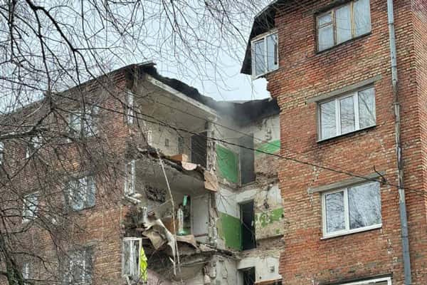 В Ростове-на-Дону обрушился подъезд многоэтажного дома