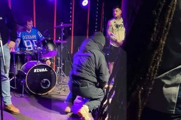 Силовики ворвались на концерт ска-панк группы DISTEMPER в Нижнем Новгороде