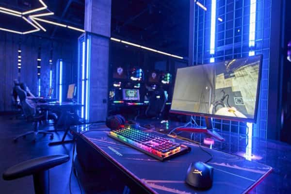 Иван Власов победил в турнире по танцевальному симулятору на «Играх будущего»