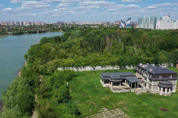 В Краснодаре планируют построить храм в парковой зоне в центре города