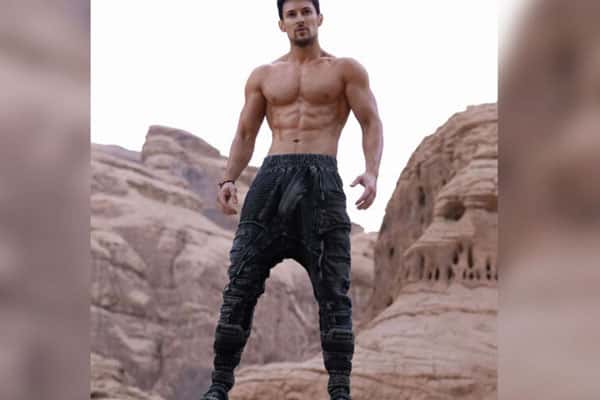 «Приручил червяков»: Павла Дурова троллят за топлес-фото в стиле «Дюны»