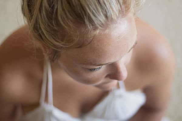 Кожные пятна не навсегда: дерматолог рассказал, как избавиться от возрастной пигментации