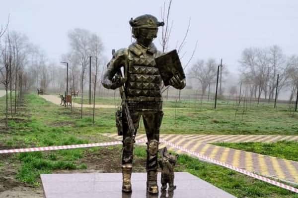 В Моздоке снесли памятник участникам СВО. Чем он не угодил