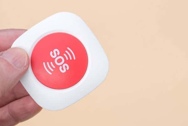 Депутат Госдумы предлагает внедрить кнопку экстренного вызова на портале «Госуслуг» для оперативной помощи гражданам