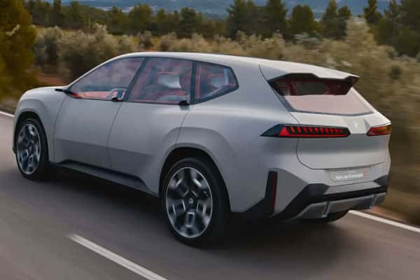 BMW X3 2023: Лидер продаж и эволюция модели в новом сезоне