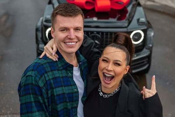 Супруг блогера Лерчек Артём Чекалин подал иск в суд о разделе имущества