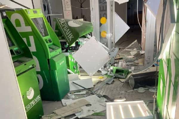 Baza: в Омске неизвестный устроил взрыв в отделении «Сбербанка»