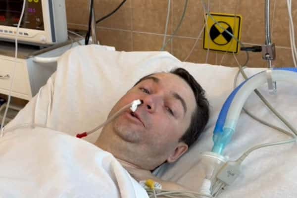 Путин созвонится с мурманским губернатором, получившим ранение ножом в живот