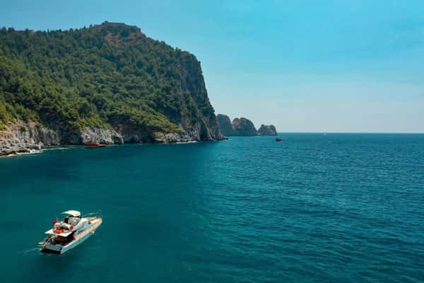 Таиланд сократит безвизовый срок для россиян с 1 мая: решение премьер-министра вступит в силу