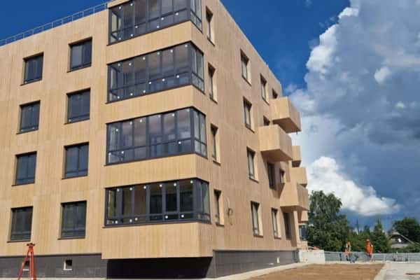 Бывшему московскому участковому дали четыре года за помощь черным риелторам