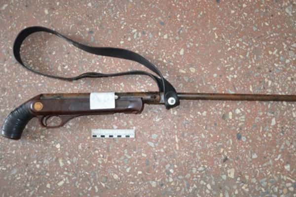 Жителю Барнаула прострелили ухо из пневматической винтовки во дворе у детсада