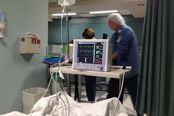 Женщина впала в кому после приема таблетки от менструальной боли