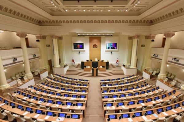 Конец демократии! Грузинский парламент принял закон об иноагентах в окончательном чтении