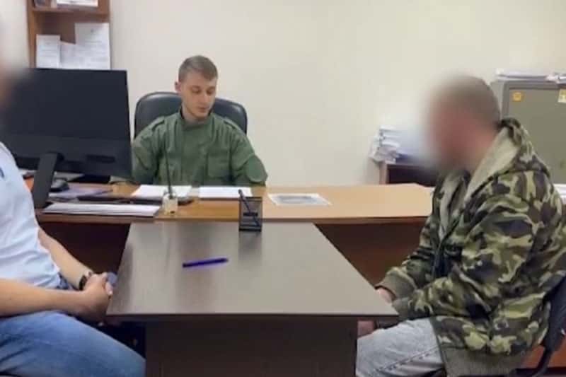 Появилось видео допроса подозреваемого в убийстве школьницы в Ростовской области