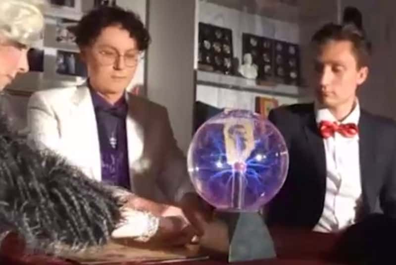 В Барнауле показали спектакль с духом Сталина, у которого спросили о Жириновском