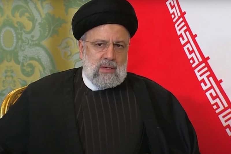 СМИ сообщили о возможной гибели президента Ирана после крушения вертолёта