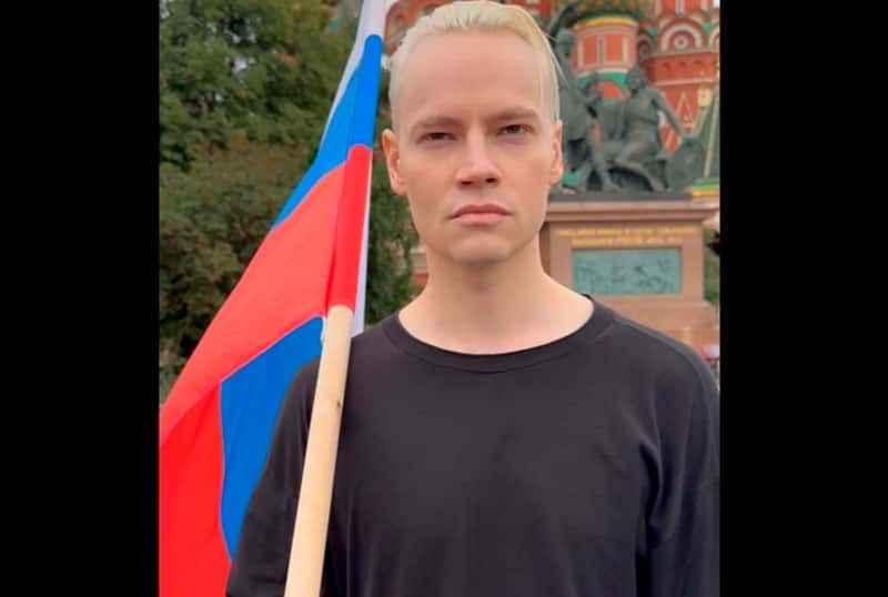 Shaman заявил, что Байден снялся с выборов после его концерта в Москве