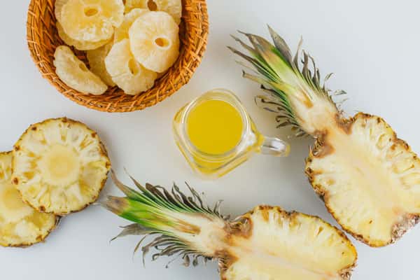 Влияние ананаса на вкус спермы опровергают, но для секса он и правда полезен