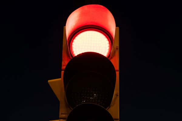 В России на дорогах предложили ввести ещё один красный