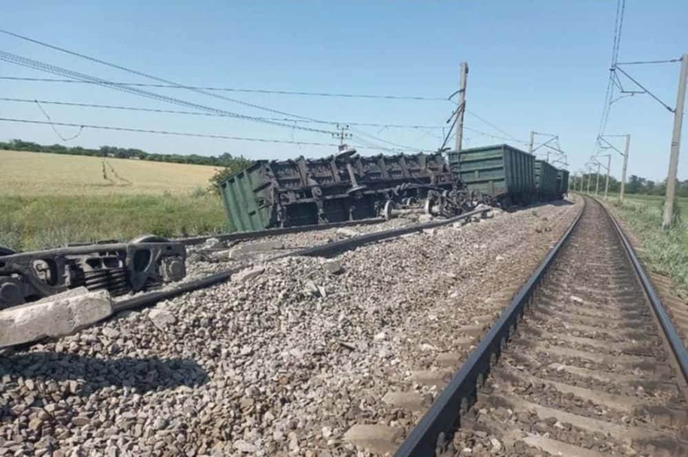 Взрыв на железной дороге в Белгородской области. Что известно