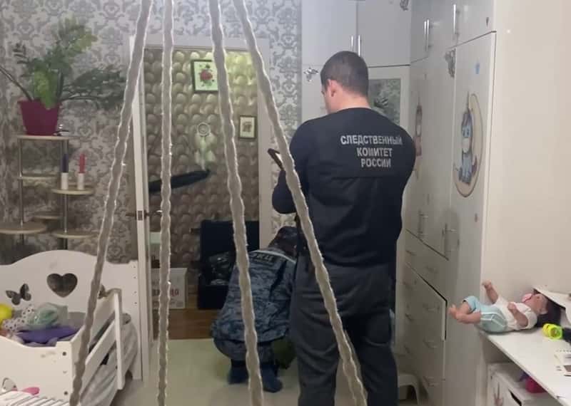 «Это я! Аахахах»: 13-летняя девочка убила своих маленьких сестер в Тольятти