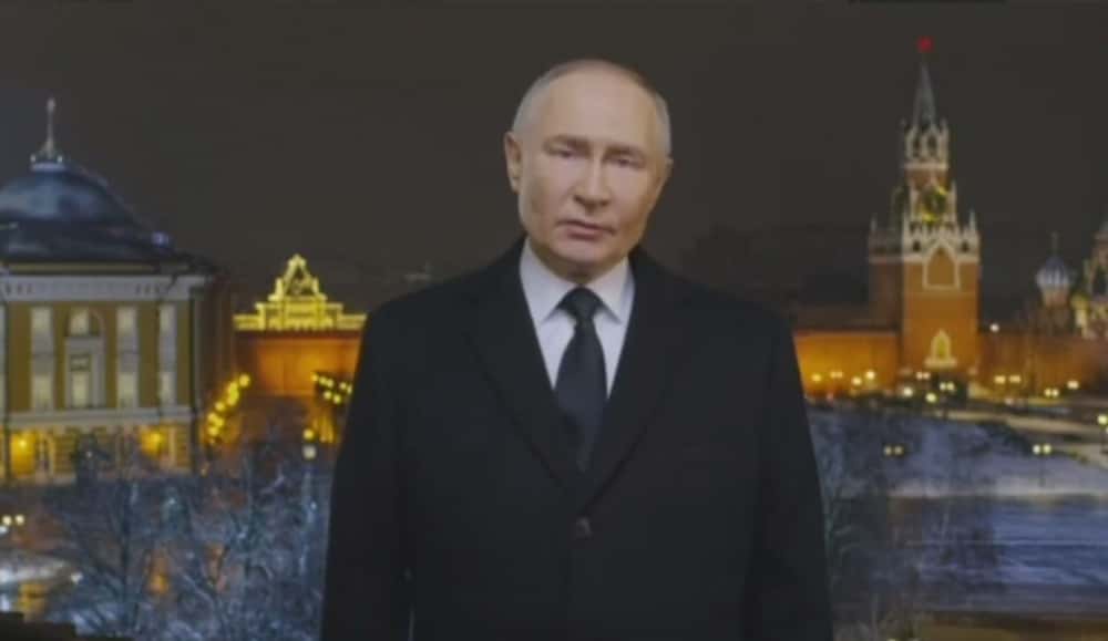 Владимир Путин поздравил россиян с Новым годом. Видео 