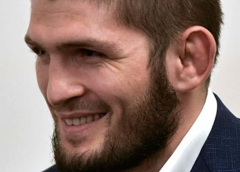 «Вы должны быть готовы к ЧП, Хабиб, а не только выглядеть мощно!» - Конфликт бойца UFC в американском аэропорту: Нурмагомедов снят с рейса