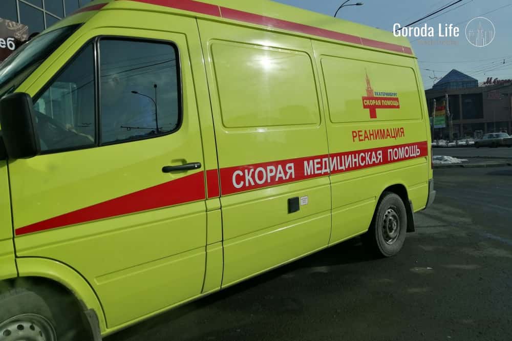 Трёхлетней девочке зажевал руку эскалатор в Петербурге