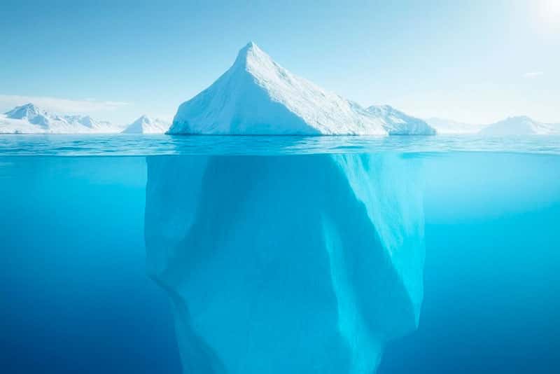 Айсберг А23а теряет свою величину: откололась гигантская глыба размером 80 кв. км!