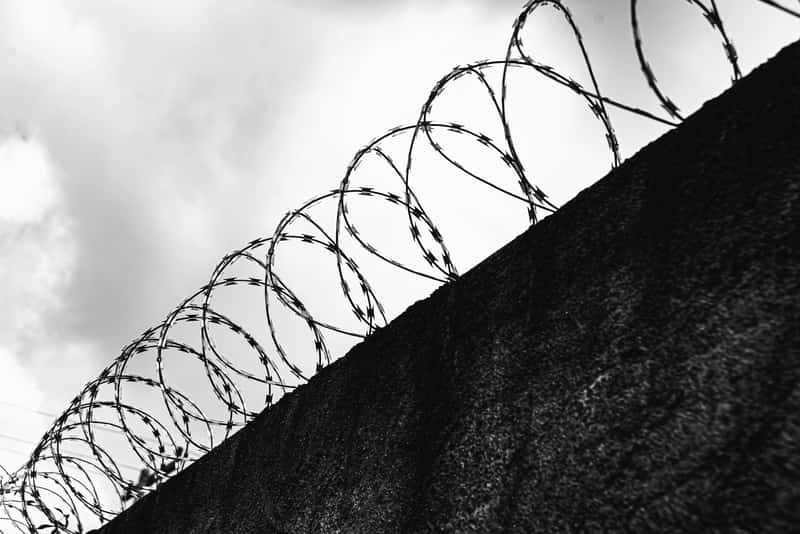 Суд отказался выпускать на свободу экс-замминистра обороны Попова