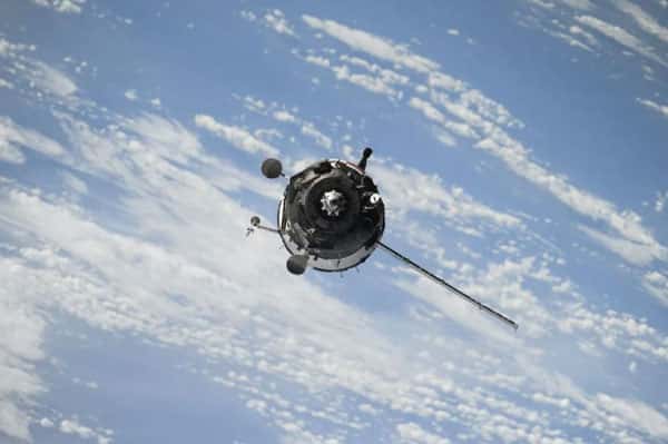 "В последний раз": Россия запустила в космос ракету "Союз-2.1в"