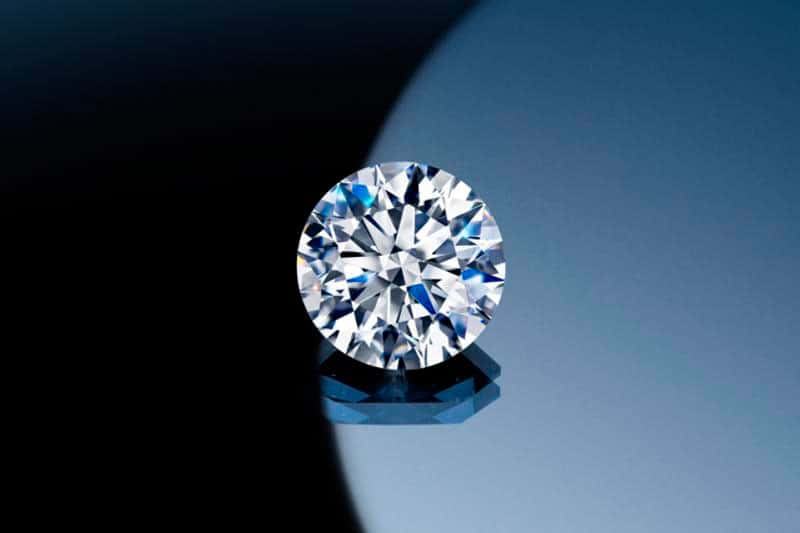 «Инвестиционные бриллианты и уникальные украшения»: в Екатеринбурге прошла презентация от компании АЛРОСА, которая удивила гостей своей роскошью