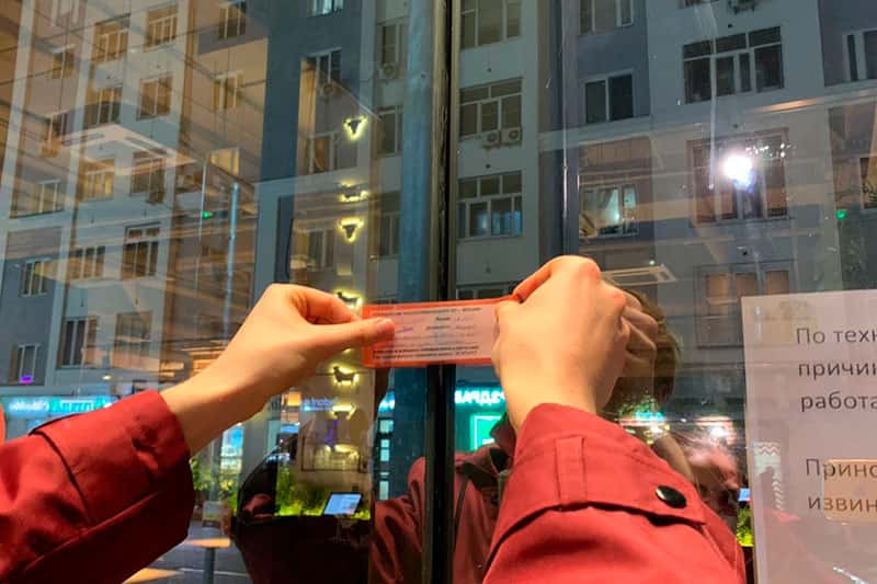 В Москве закрыли популярный ресторан после отравления посетителя