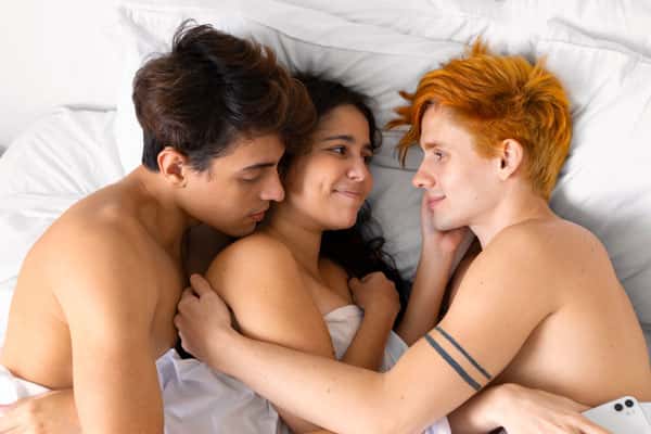 Уроки сексуального просвещения: "Это попытка узаконить растление несовершеннолетних!"