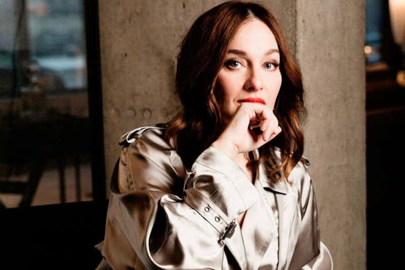 Бывшего главреда русского ELLE Елену Сотникову развели на 4 млн рублей