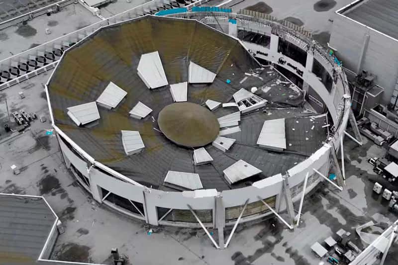 Обрушение крыши фуд-корта в Перу: восемь погибших и более 70 раненых