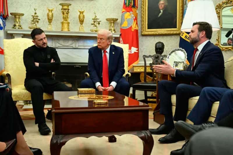 После конфликта с Зеленским Трамп советовался с ключевыми чиновниками в Овальном офисе