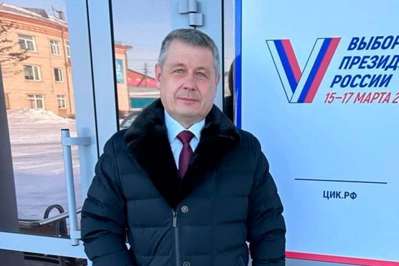 Экс-подчинённый убил главу районной администрации при выходе из кафе на Алтае