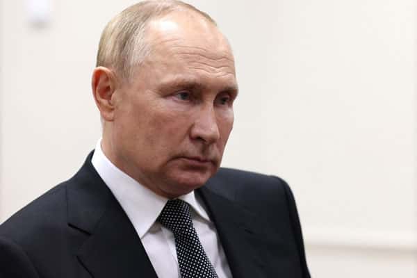 Путин потребовал от МВД пресекать нелегальную миграцию